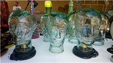 Cabezas de cristal. 50,00 € C/U